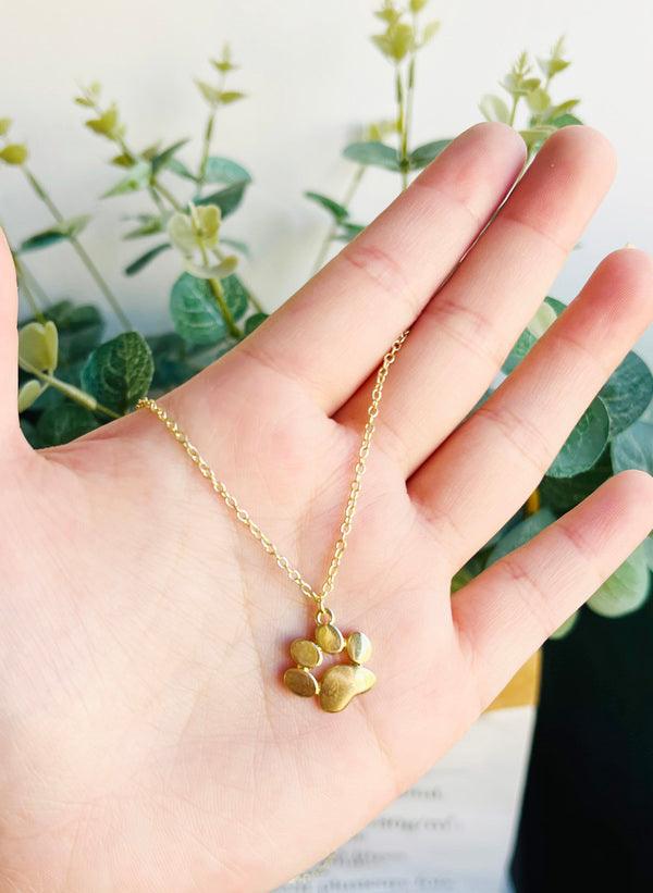 Vergulde ketting met pootjesbedel