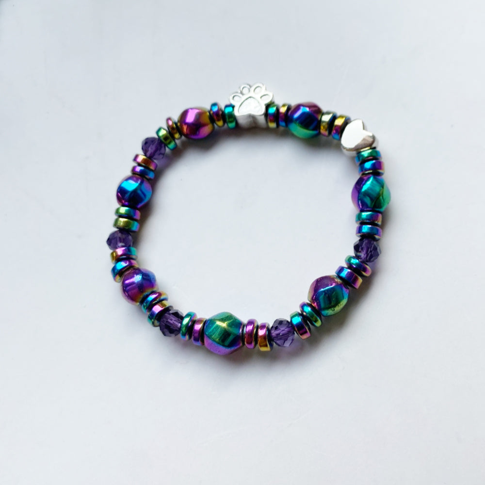 Magnetische armband met pootjesbedel
