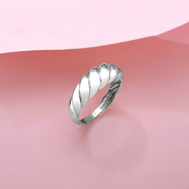 Croissant ring | witgoudkleurig