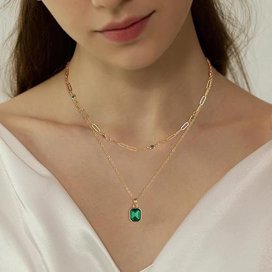 Smaragd klavertje hanger ketting | goudkleurig