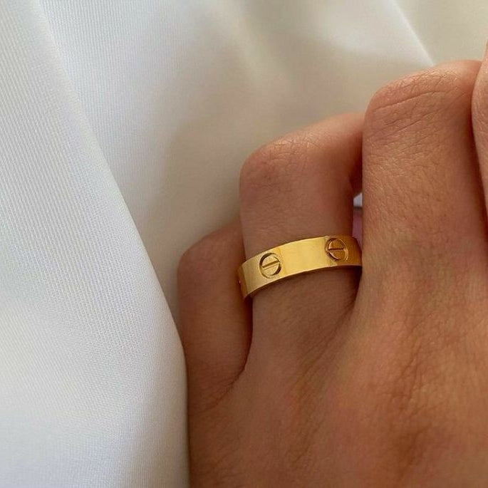 Love Beauty ring