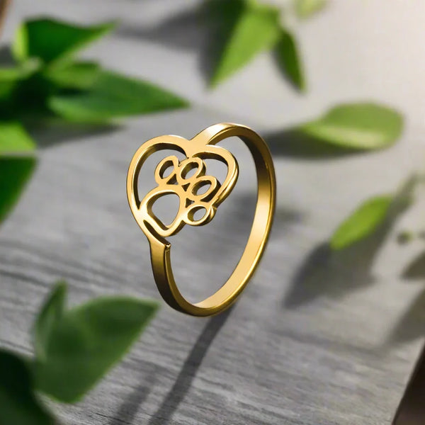 Goudkleurige ring met pootje & hart – roestvrij stalen sieraad voor dierenliefhebbers