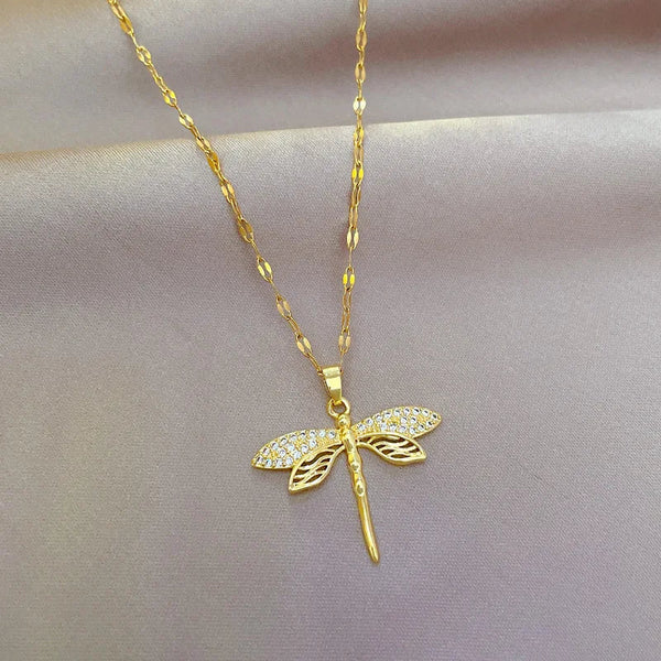 Kristallen libelleketting – symbool van transformatie & schoonheid