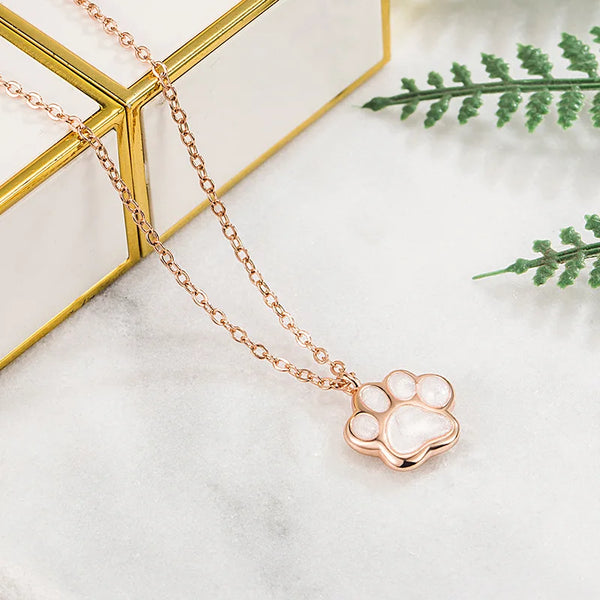 Ketting met pootjesbedel