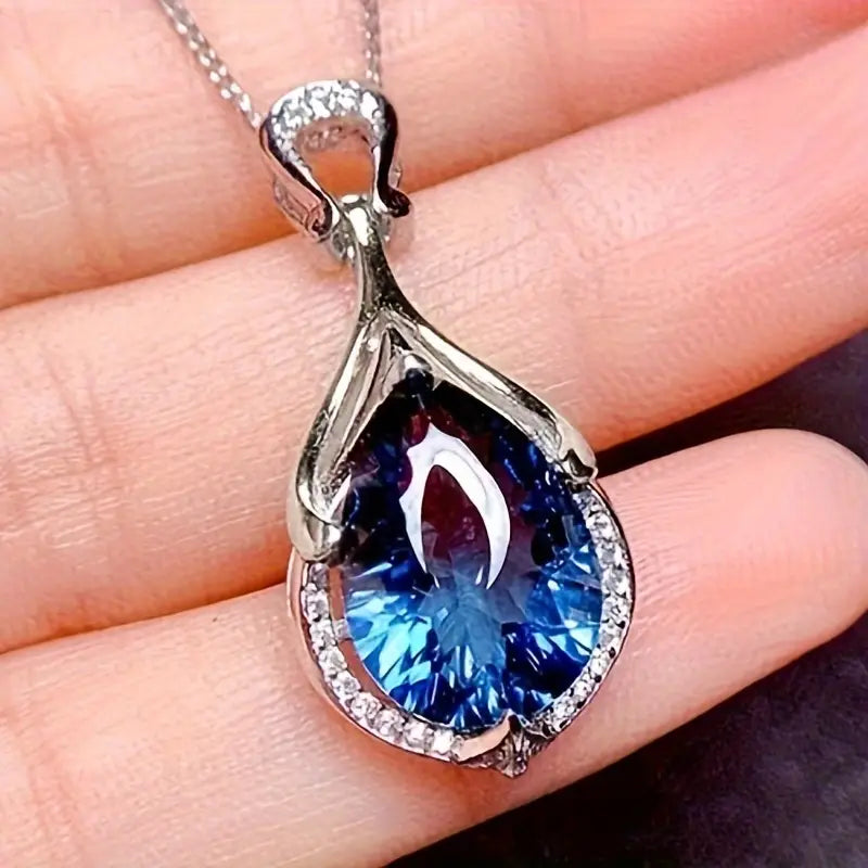 Zilverkleurige saffier druppelketting