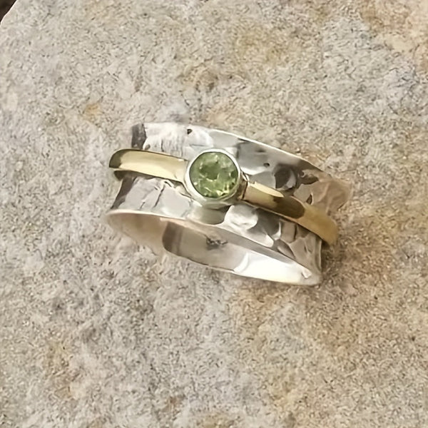 Zilver- en goudkleurige rustieke ring