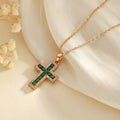 Solene ketting met kruishanger met smaragd | goudkleurig