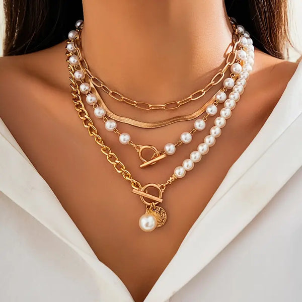 Vintage set van kettingen met parels & goudkleurige slangenketting | goudkleurig