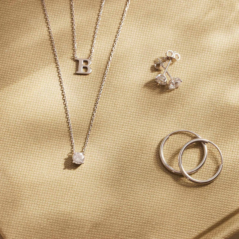 Cléa ketting met steentje | witgoudkleurig